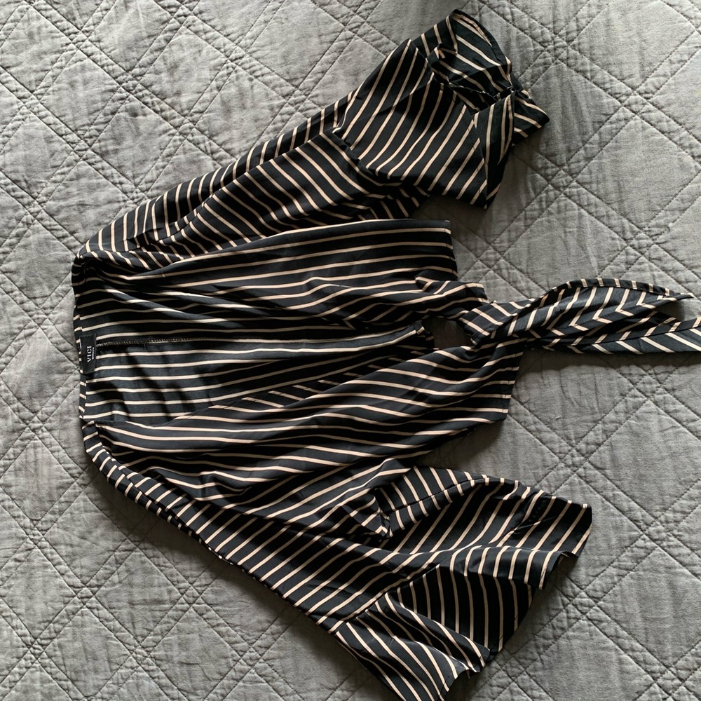 Tie-front cropped blouse